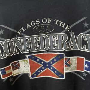 A black shirt with the words " flags of confederacy ".